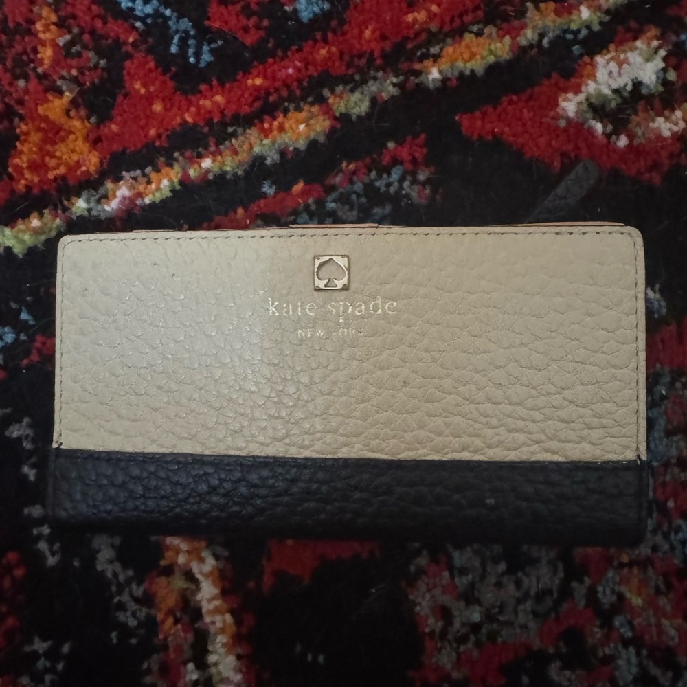 Kate Spade Black and Cream Wallet